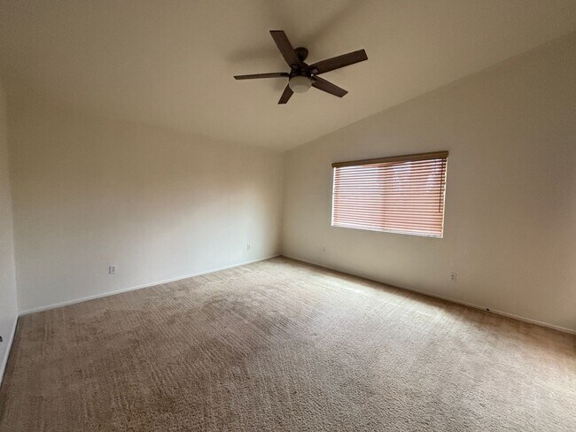 Building Photo - Single Story West Rosamond Home