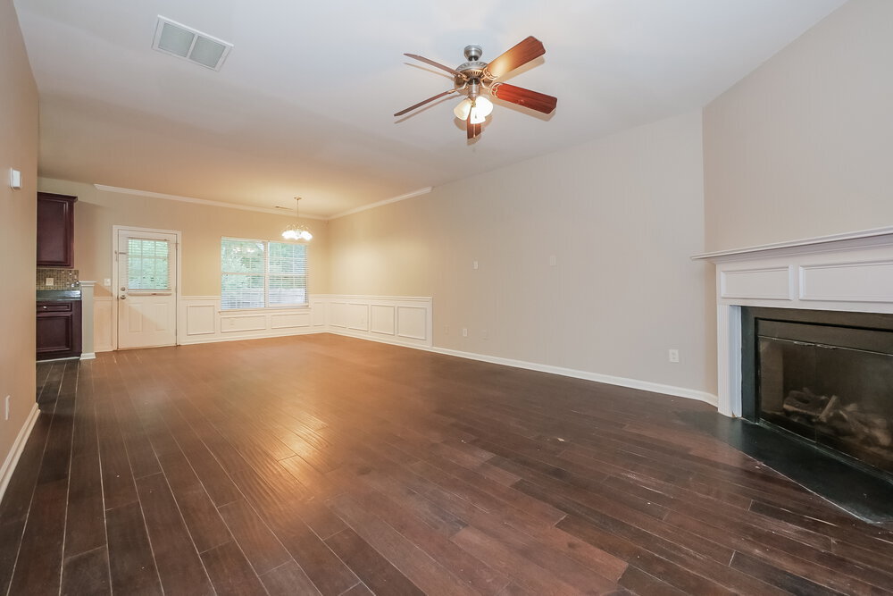 Building Photo - 1119 Watercourse Way