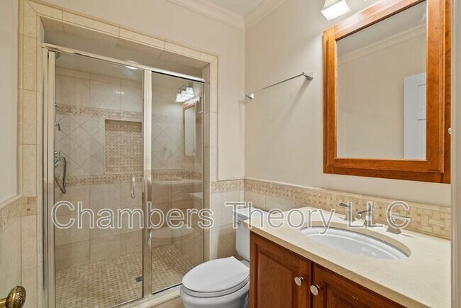 Building Photo - 4 Logan Cir NW