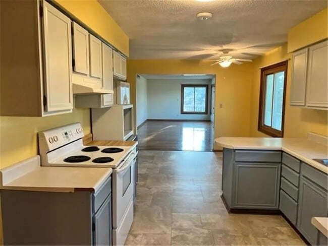 Building Photo - 15484 US-10