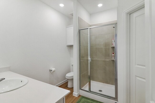 Building Photo - 2107 Fisher Bnd Dr
