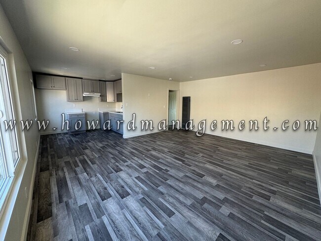 Building Photo - 04240CE