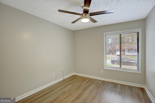 Building Photo - 107 Ridge View Ct