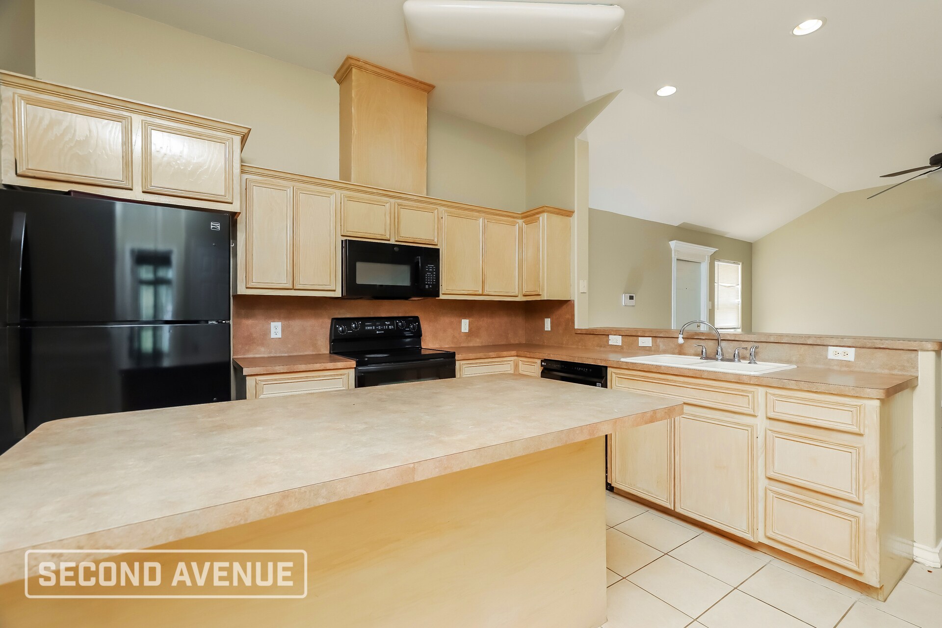 Building Photo - 7021 San Benito Dr