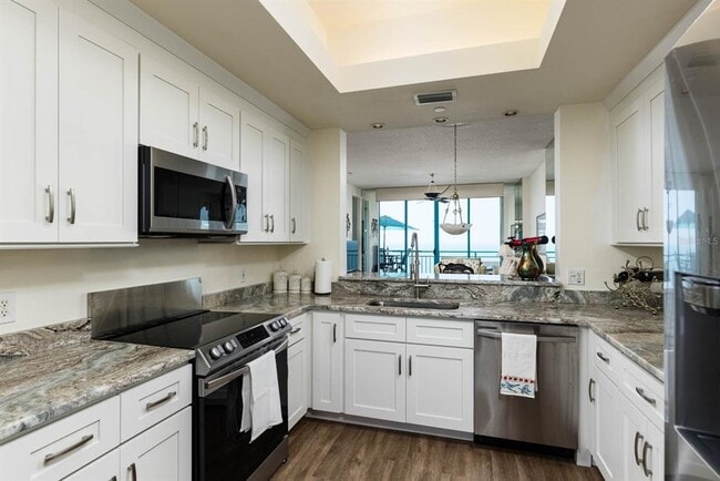 Building Photo - 1560 Gulf Blvd