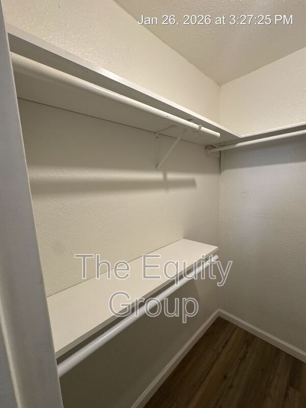 Building Photo - 500 W School Ave