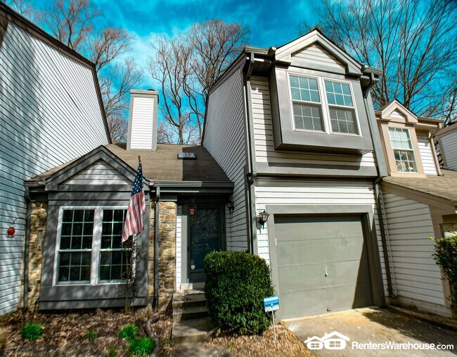 Primary Photo - 13 Tivoli Lake Ct