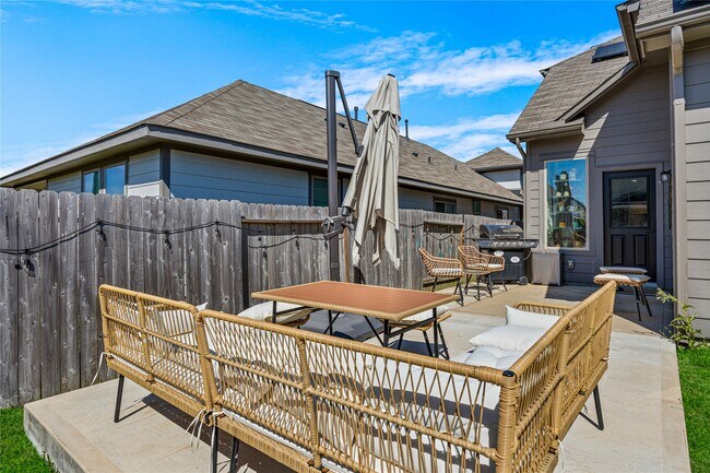 Building Photo - 20323 Rainflower Bay Ln