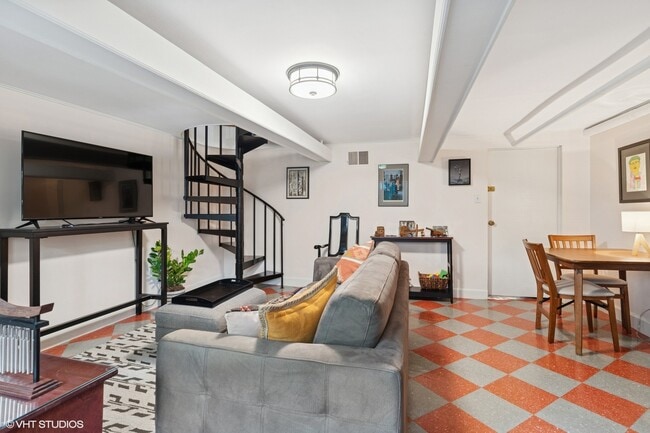 Building Photo - 5146 N Leavitt St