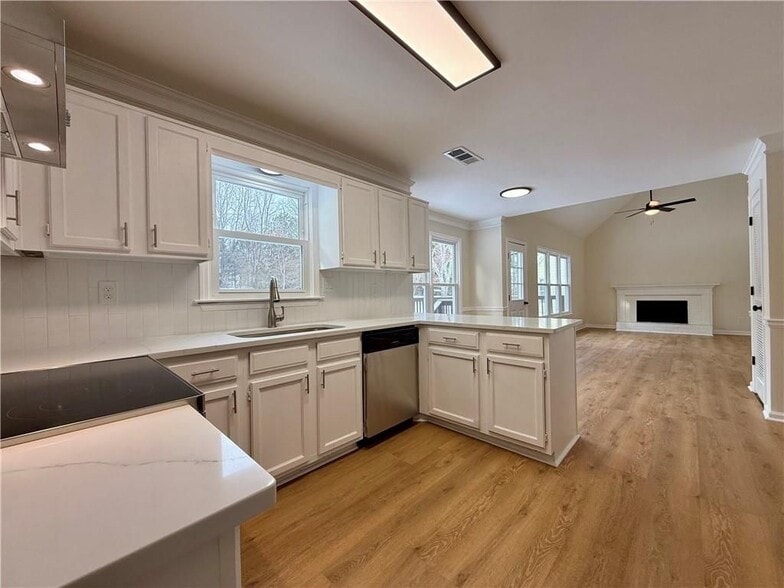 Building Photo - 3969 Leeward Ct