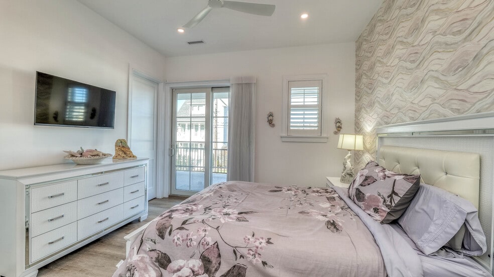 Building Photo - 101 S Madison Ave