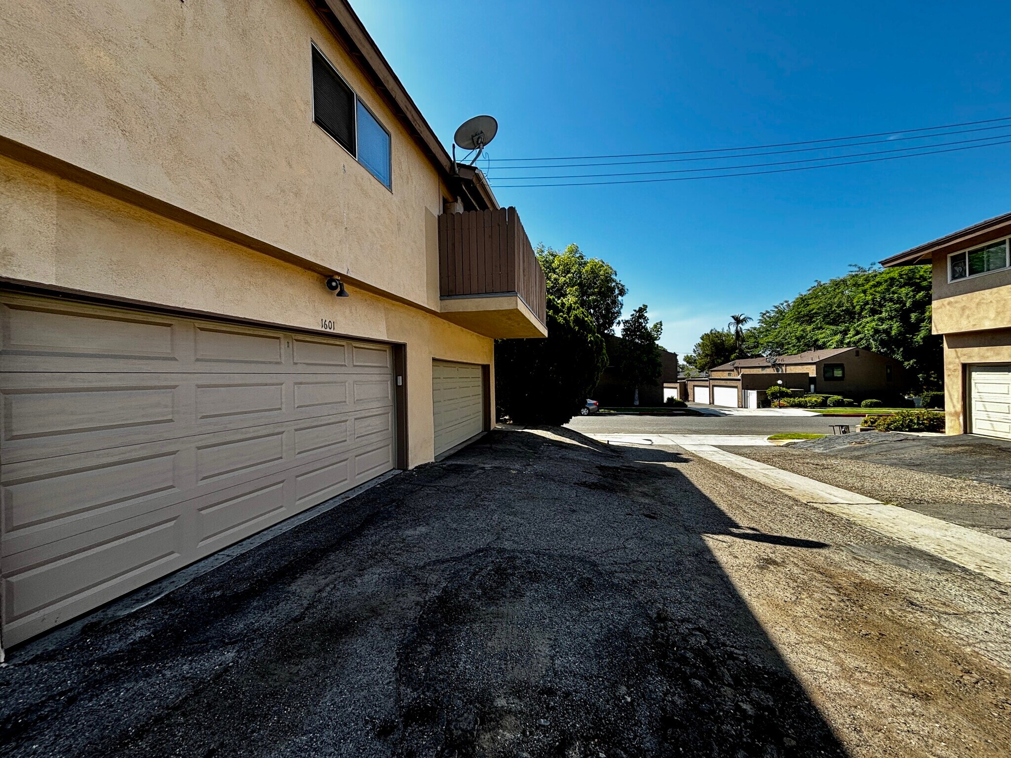 Building Photo - 1601 Via Mirada