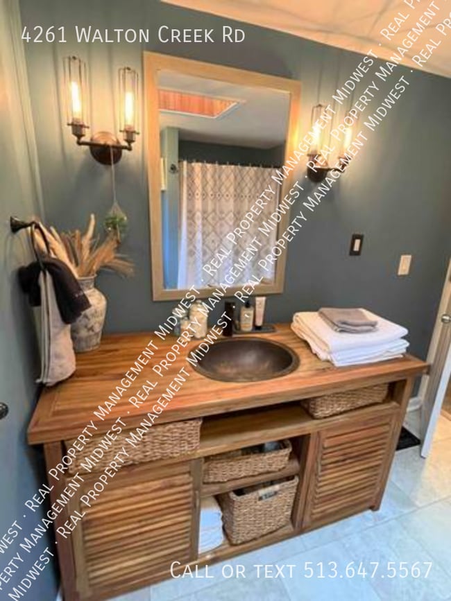 Building Photo - 4261 Walton Creek Rd