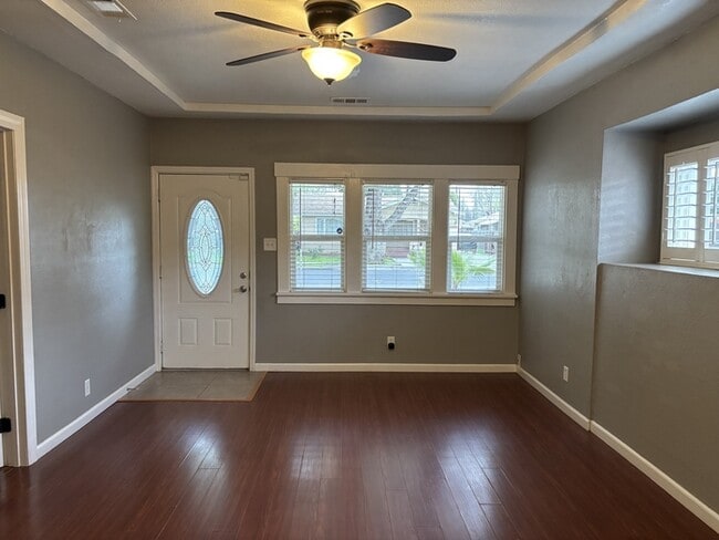 Building Photo - Adorable 2-bedroom, 1-bath cozy home in the heart of Modesto