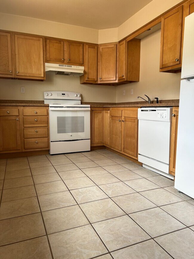 Building Photo - 407 Mountain View Pl