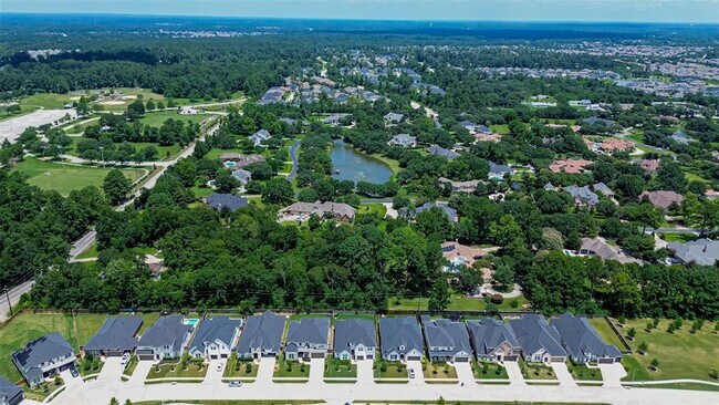 Building Photo - 9722 Dani Lake Dr
