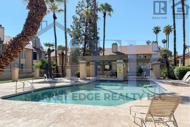 Building Photo - 2Bed/1Bath Condo at Peoria/53rd Ave! Ready for Immediate Move-In!