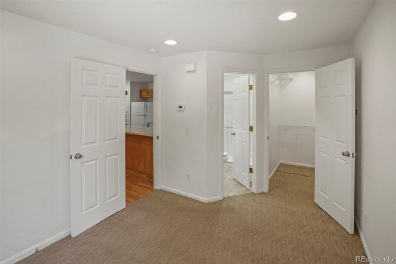 Building Photo - 5250 S Huron Way