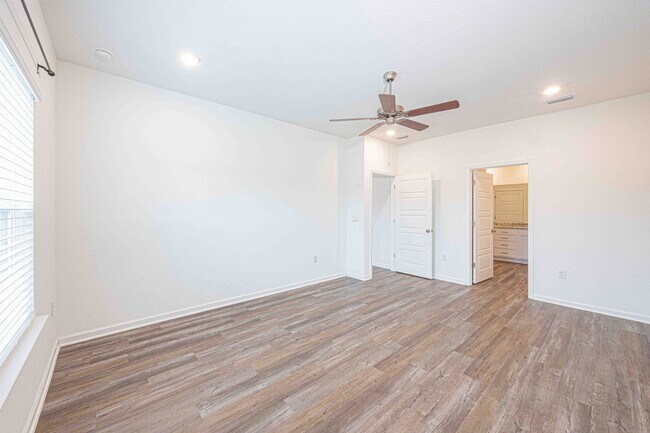 Building Photo - 13708 Antler Hl Rd