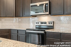 Building Photo - 246 W Flowing River Dr