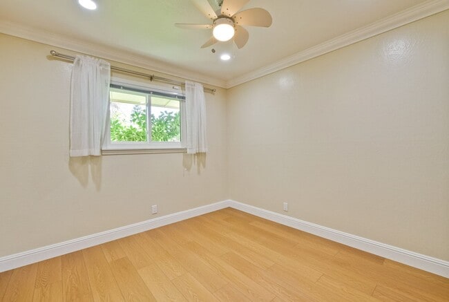 Building Photo - Turnkey Home with Natural Light & Upgrades...