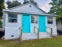 Building Photo - 6th St