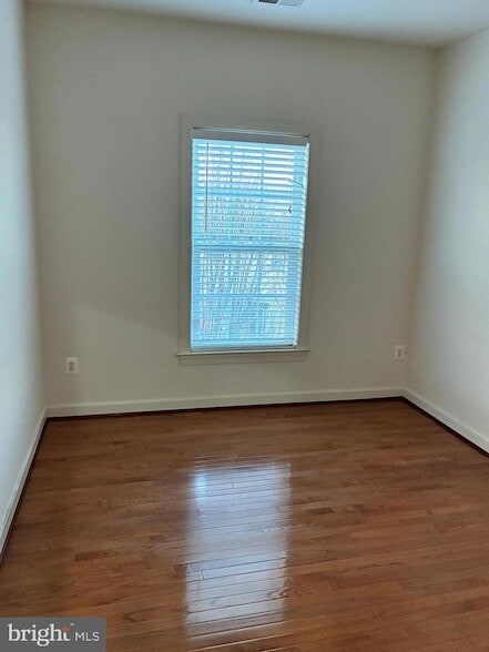 Building Photo - 8915 Amelung St