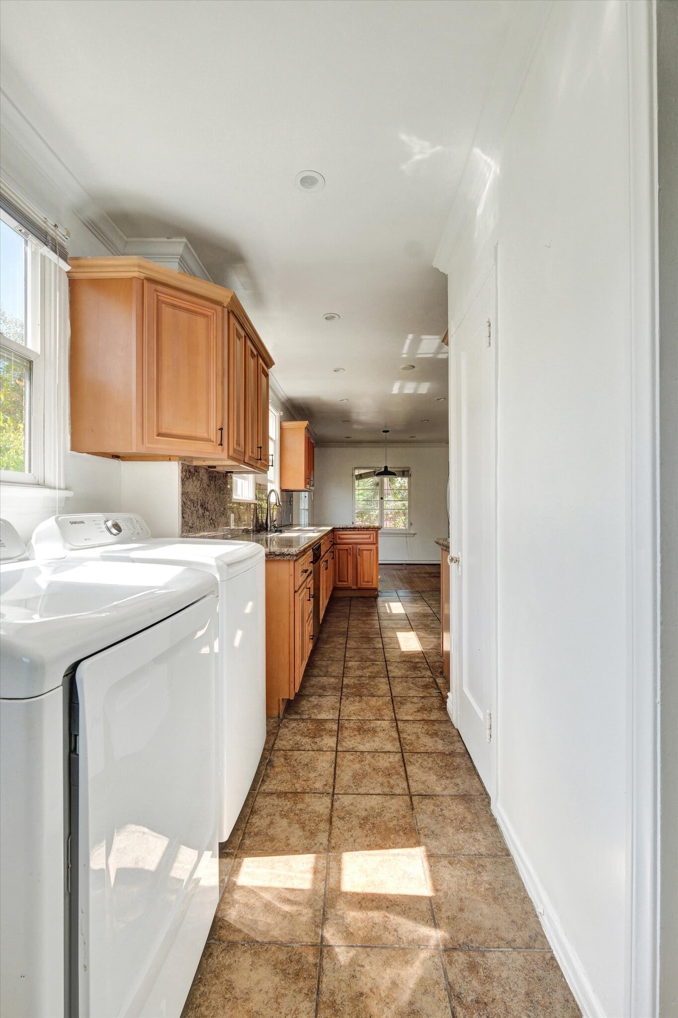 Building Photo - 458 Smithwood Dr