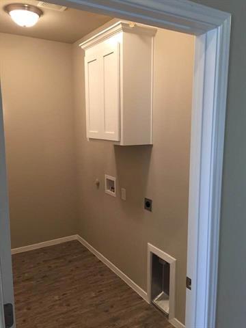 Building Photo - 609 W Carpenter St