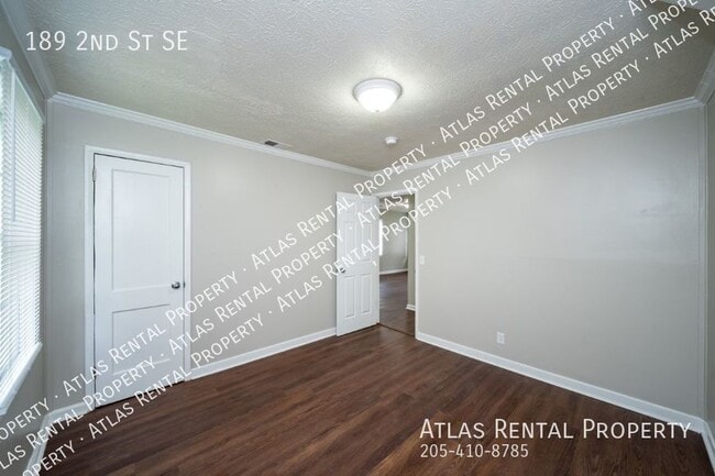 Building Photo - 189 2nd St SE