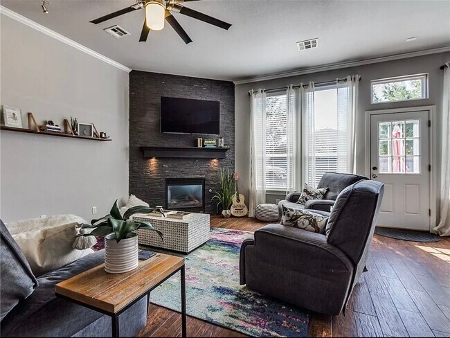 Building Photo - 10704 NW 32nd St