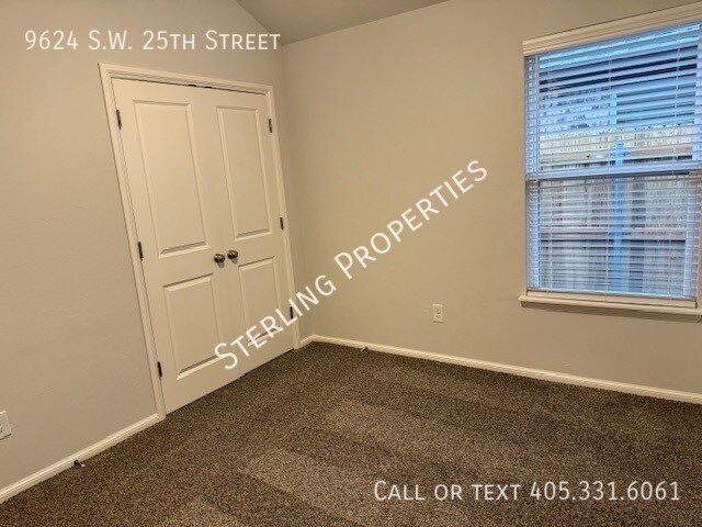 Building Photo - 9624 SW 25th St