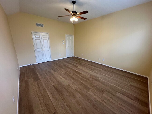 Building Photo - 1114 Oxford Mills Ln