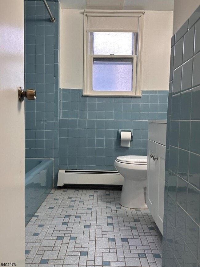 Building Photo - 14 Orchard St