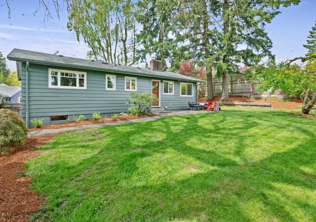 Building Photo - |NEW| ~ Charming 3-Bedroom Home in Portlan...