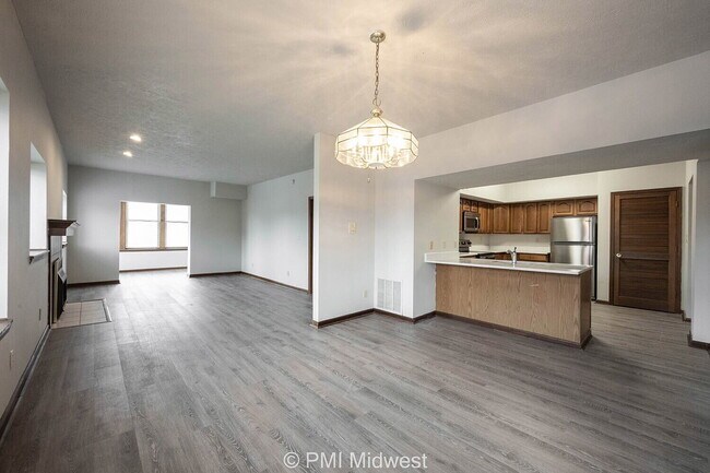 Building Photo - 3715 N Meridian St
