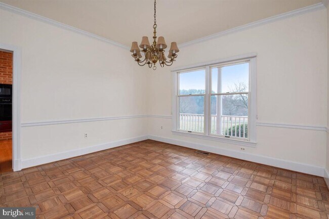 Building Photo - 15321 FALLS