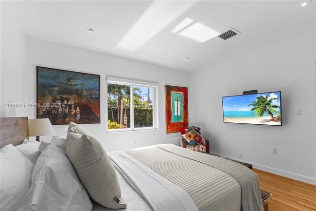 Building Photo - 70 NE 97th St