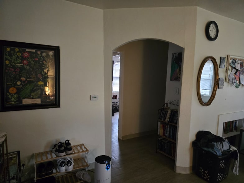 Building Photo - 1218 Highland Ave