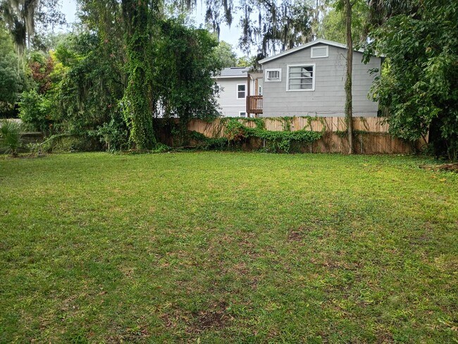Building Photo - 5659 Ansley St