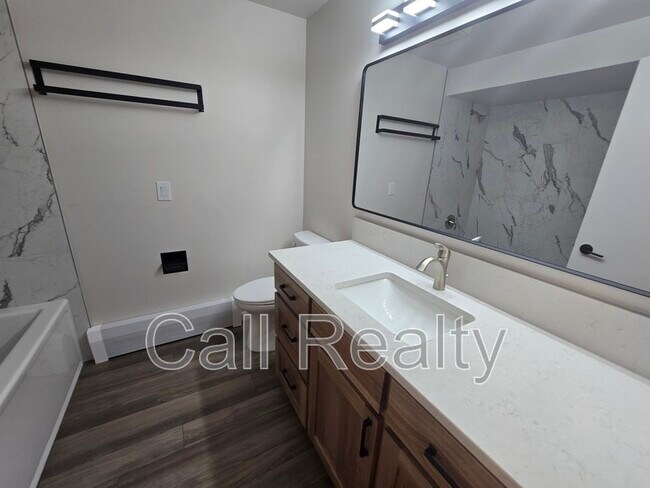 Building Photo - 2621 W Johannsen Rd