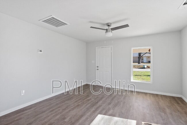 Building Photo - 1434 S Rusk St