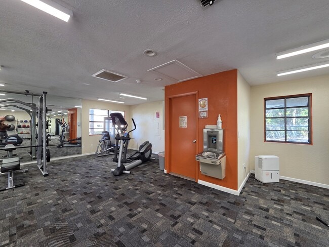 Building Photo - 2690 Coral Landings Blvd