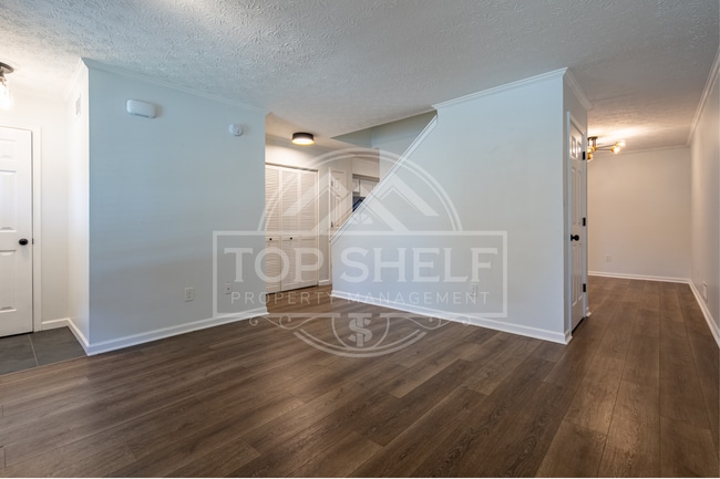 Building Photo - 1330 Kennesaw Trace Ct
