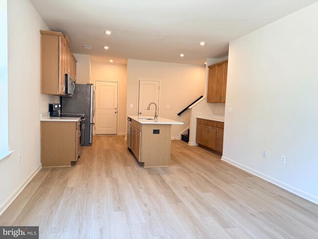 Building Photo - 2548 Neabsco Common Pl
