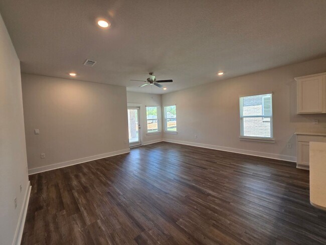 Building Photo - 5839 Sargassum Ln