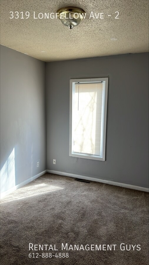 Building Photo - 3319 Longfellow Ave