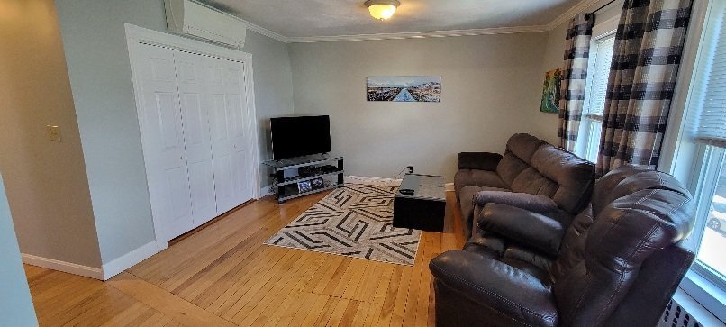 Building Photo - 60 Montvale St