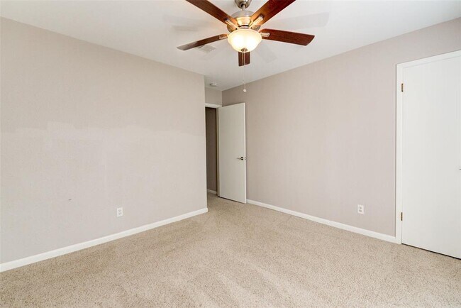 Building Photo - 225 Asbury-