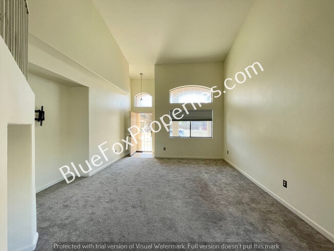 Building Photo - 8701 E Chimney Spring Dr